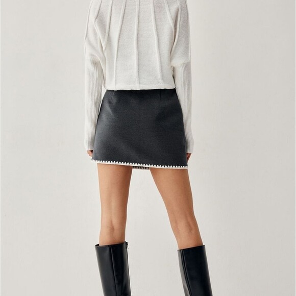 116. Nwt Commense Embroidered Trim Mini Skirt Chic Black Mini Skirt Size Medium - Picture 6 of 12